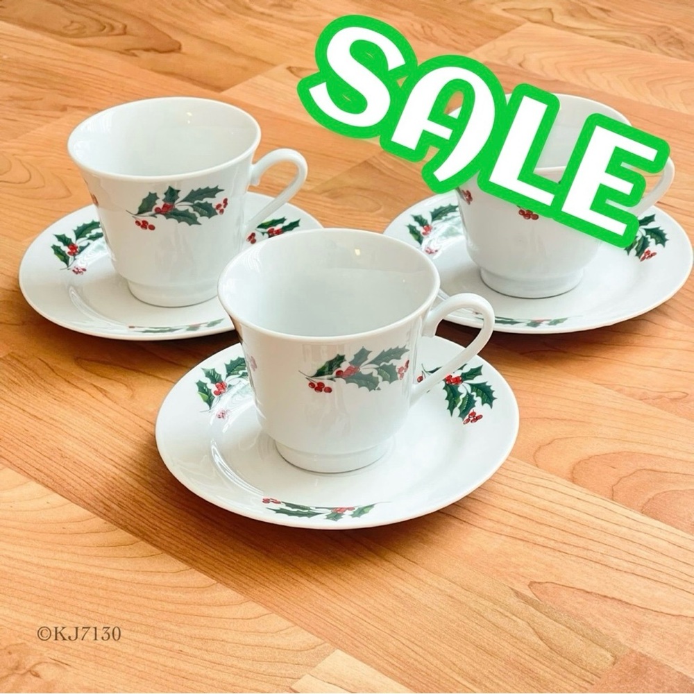Vintage Alco Holly and Berries Porcelain Christmas Cups & Saucers Set of 3